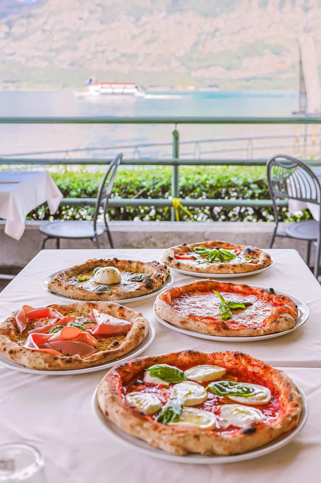 Pizza al forno a legna